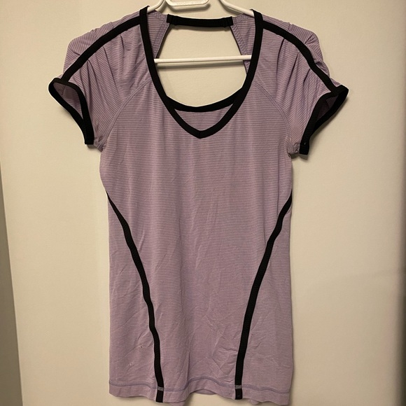 Lululemon Ruffle Open Back Reflective Tee - Picture 1 of 2